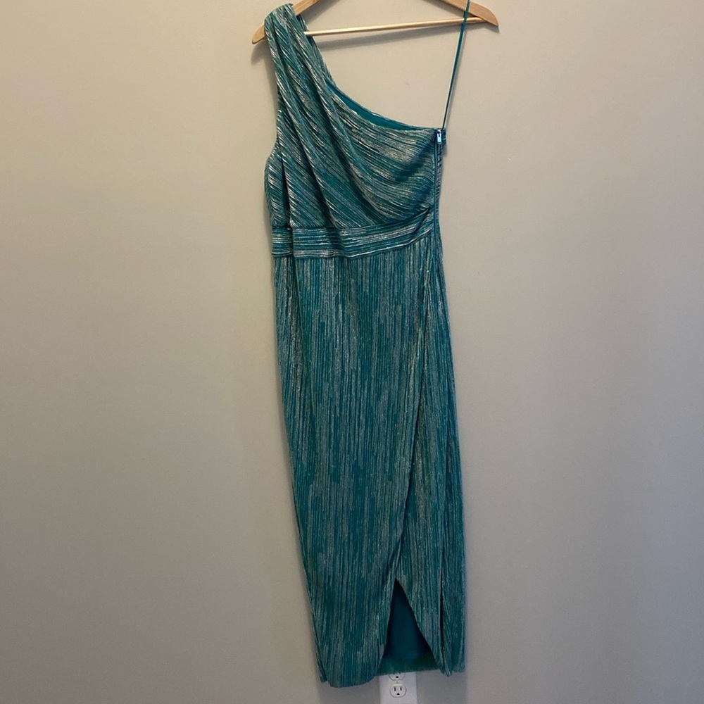 SAYLOR Alorna Teal Metallic One Shoulder Midi Dress Size Large